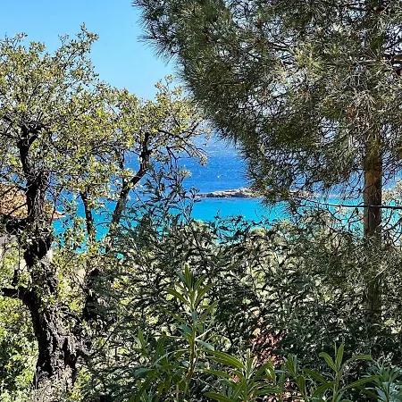 Cozy With Sea View, In Holiday home