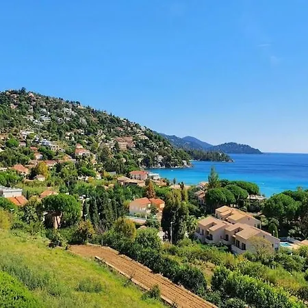 Holiday home Cozy With Sea View, In Le Lavandou